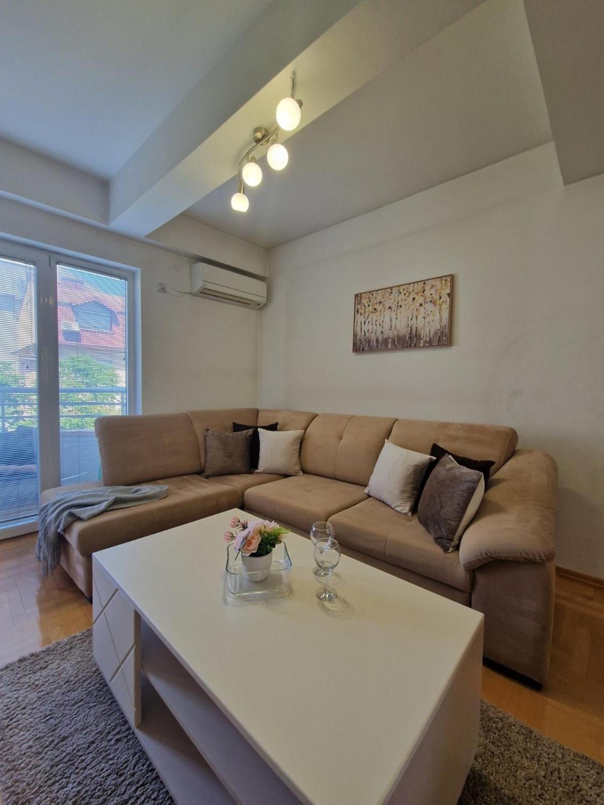 Kamche Lux Apartment Skopje Eksteriør billede