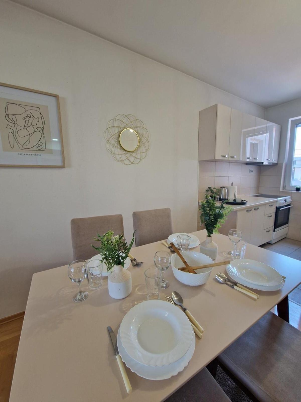 Kamche Lux Apartment Skopje Eksteriør billede