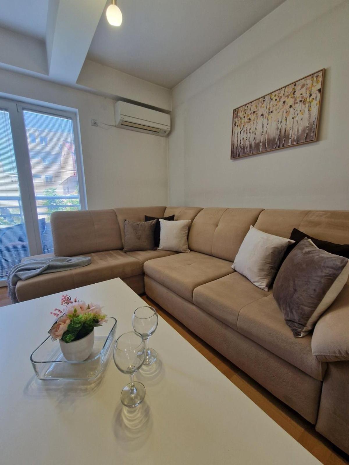 Kamche Lux Apartment Skopje Eksteriør billede